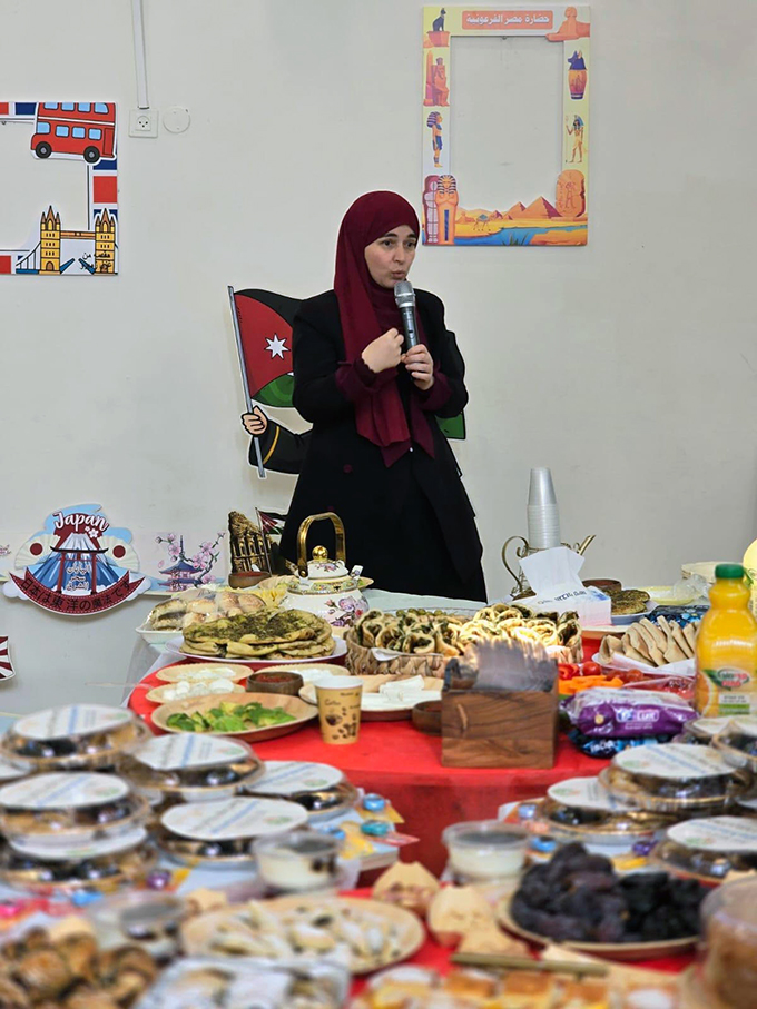 ملتقى الأجيال في مدرسة أجيال الابتدائية في جلجولية